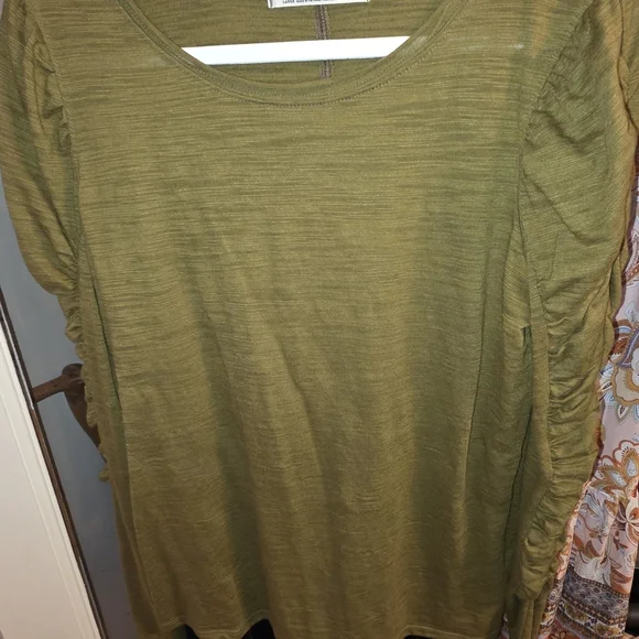 We The Free Womens Olive Green Top Size Large - Picture 4 of 4